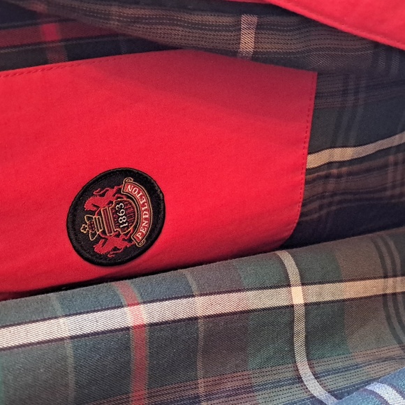 Pendleton size XL water resistant red lightweight rain jacket with hidden hood - Picture 4 of 9